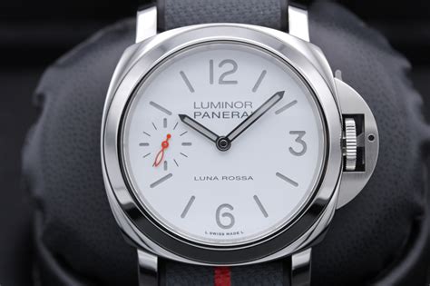 Panerai Luminor Luna Rossa PAM 1342 .